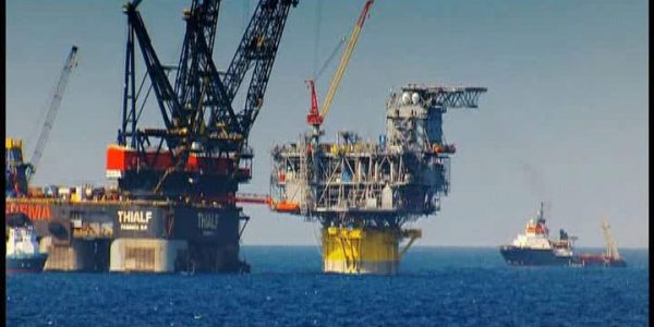 دانلود مستند سکوی نفتی از مجموعه بزرگ عظیم غول آسا