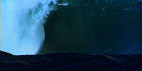 دانلود مستند زایش امواج مهلک از مجموعه خشم اقیانوس ها
