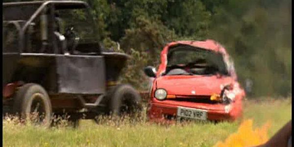 دانلود مستند آزمایش بدل ها از مجموعه بی ترمز