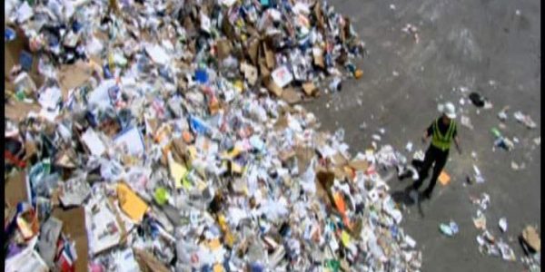 دانلود مستند تکنولوژیِ زباله ها از مجموعه آیا میدانستید؟