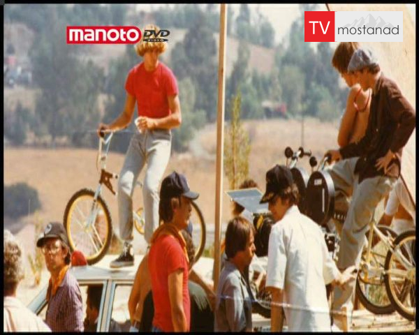 دانلود مستند نمایش در خیابان از مجموعه ویژه برنامه دانلود مستند نمایش در خیابان از مجموعه ویژه برنامه