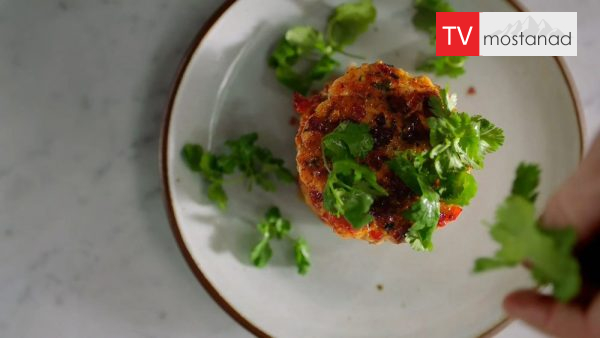 Jamie: Keep Cooking and Carry On – 9 دانلود مستند ترفند های جیمی - 9 از مجموعه ترفند های جیمی با دوبله شبکه منوتو