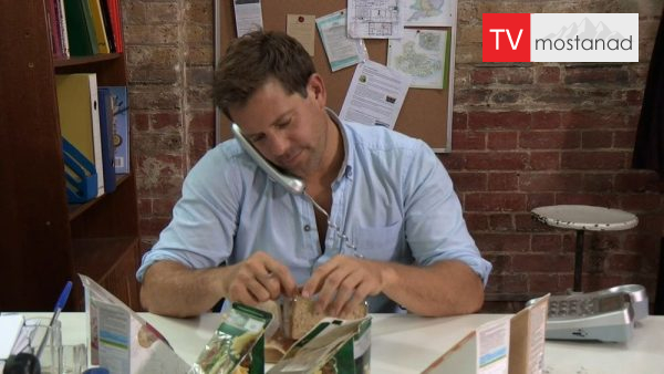 Strawberry and tomato flavoring دانلود مستند طعم دهنده توت فرنگی و گوجه فرنگی از مجموعه دنیای ناشناخته خوراکی ها با دوبله شبکه منوتو