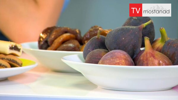 Figs, hidden sugar and ostriches دانلود مستند انجیر، شکر پنهان و شترمرغ از مجموعه دنیای ناشناخته خوراکی ها با دوبله شبکه منوتو