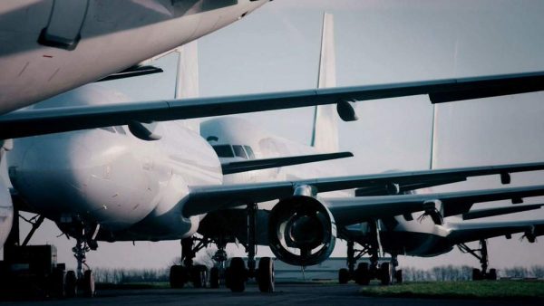 دانلود مستند هواپیماهای بازنشسته - 8 از مجموعه هواپیماهای بازنشسته با دوبله شبکه منوتو
