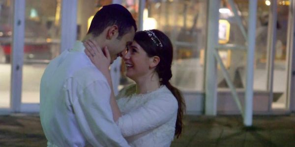 دانلود مستند فصل دوم قسمت 11 از مجموعه تدارک برای ازدواج با دوبله شبکه منوتو