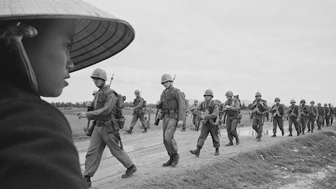 دانلود مستند برادرکشی از مجموعه جنگ ویتنام با دوبله شبکه من و تو